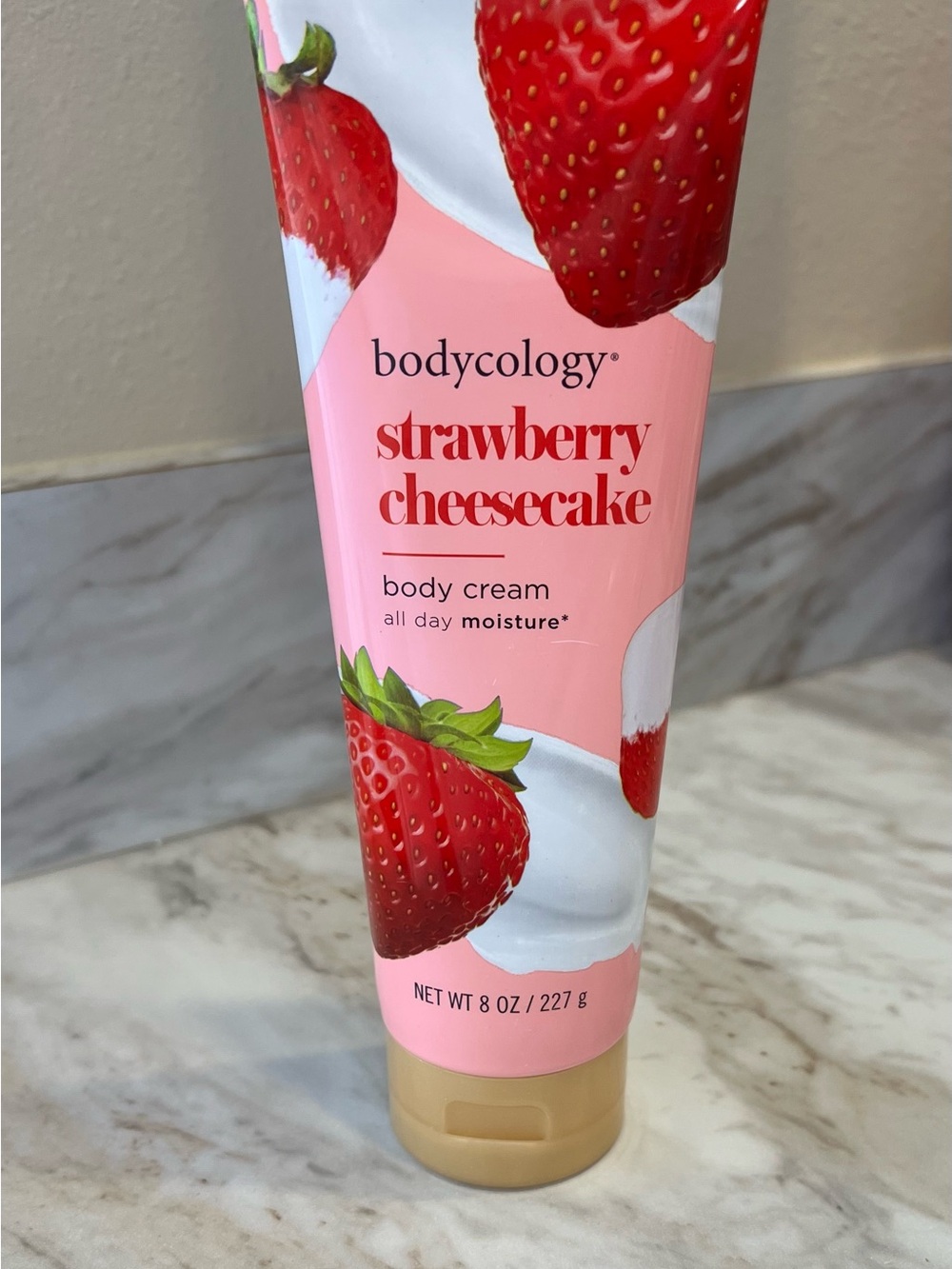 Bodycology Strawberry Cheesecake Body Cream Lotion